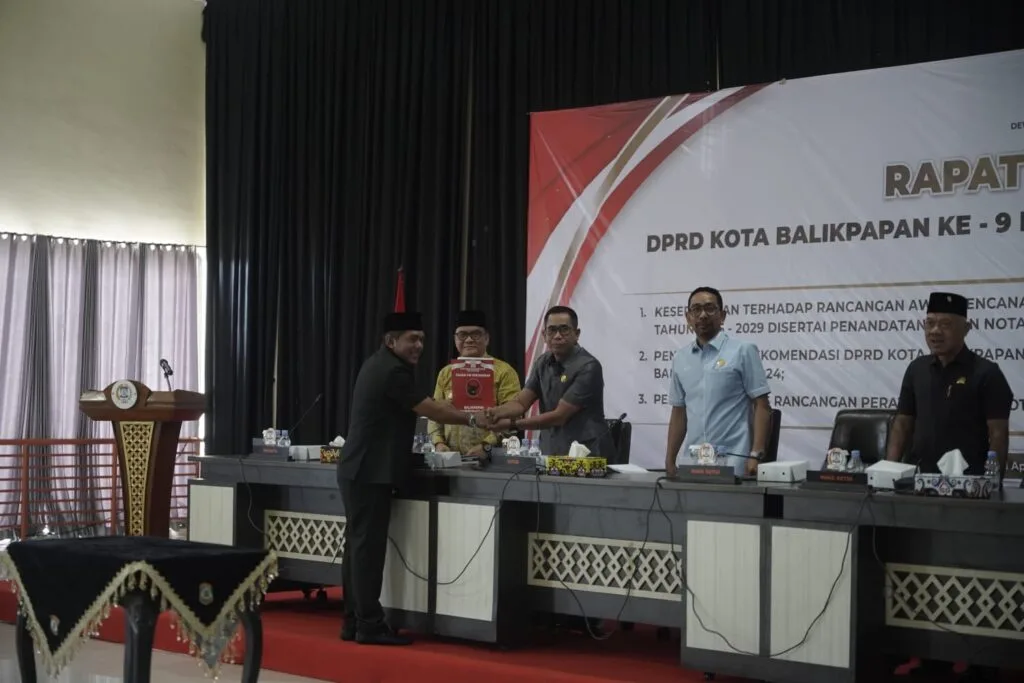 WhatsApp Image 2025 04 23 at 11.15.42 Soroti Capaian dan Tantangan Pemkot, Fraksi PDI Perjuangan Dorong Reformasi Layanan Publik dan Tata Kelola Anggaran PROKALTIM