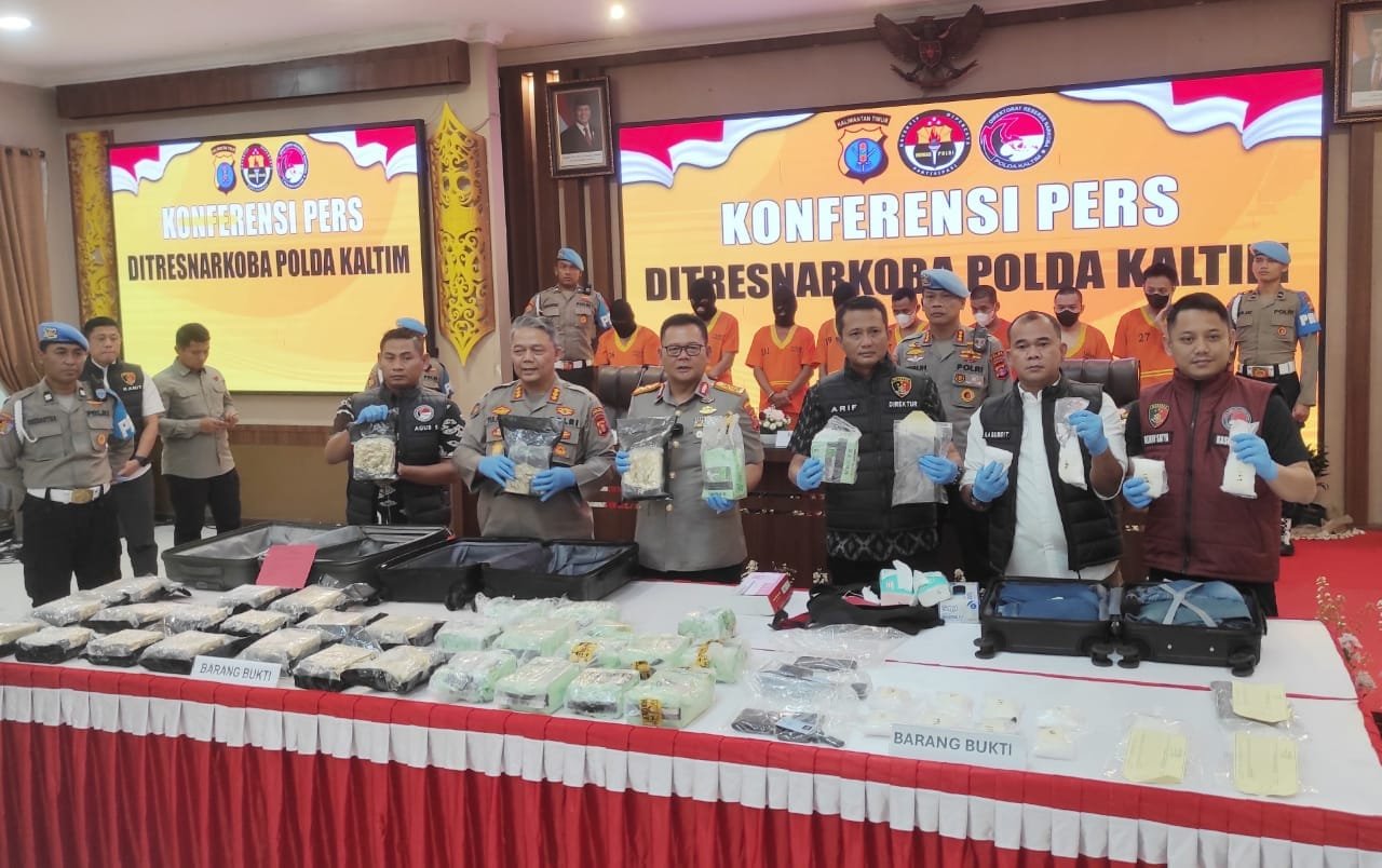 Polda Kaltim Bongkar Jaringan Narkoba Besar: 35,9 Kg&hellip;