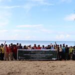 Jaga Lingkungan dari Polusi Sampah Plastik, Pemkab PPU Libatkan Berbagai Pihak Lakukan Bersih-Bersih Pantai
