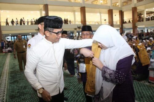 WhatsApp Image 2025 05 05 at 23.03.14 Panggilan Suci di Usia Muda: Kisah Aura Milia, Jemaah Termuda Asal Balikpapan PROKALTIM