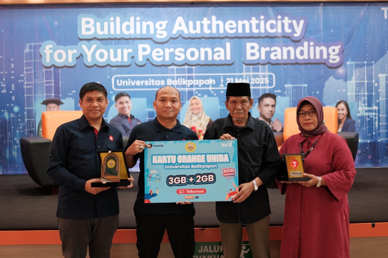 WhatsApp Image 2025 05 23 at 06.57.47 Semangat Majukan Indonesia Melalui Talenta Muda, Telkomsel Hadirkan Program Borneo Digital Campus Ecosystem di Universitas Balikpapan PROKALTIM