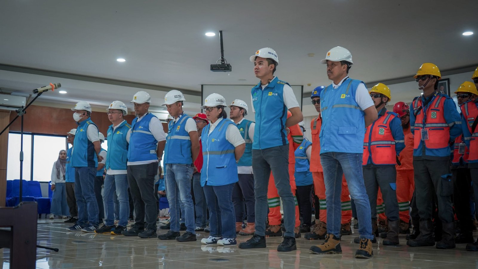 WhatsApp Image 2025 06 06 at 23.56.13 1.174 Personel PLN Siap Jaga Keandalan Listrik Idul Adha 1446 H di Kaltim dan Kaltara PROKALTIM