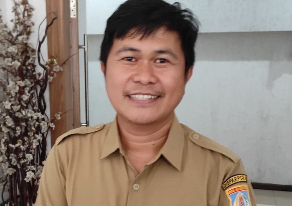 WhatsApp Image 2025 06 30 at 21.55.09 Viral Keluhan Wisatawan di Pantai Manggar, UPTD: Tiket dan Fasilitas Sesuai Aturan, Boleh Bawa Terpal PROKALTIM