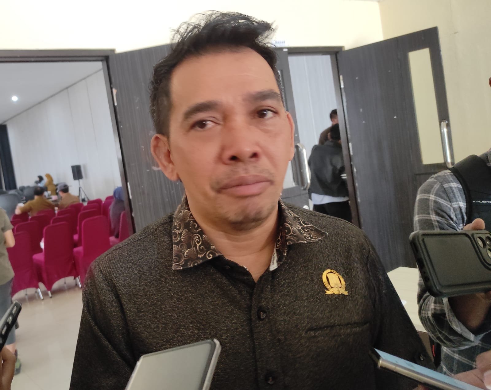 DPRD Balikpapan Tegas, Tak Ada Lagi Titipan Siswa di Sekolah Negeri! PROKALTIM 1 WhatsApp Image 2025 07 07 at 20.42.18 DPRD Balikpapan Tegas, Tak Ada Lagi Titipan Siswa di Sekolah Negeri! PROKALTIM