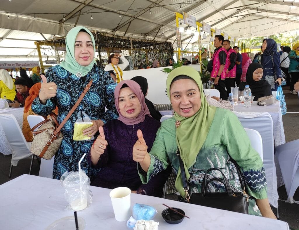 WhatsApp Image 2025 07 09 at 21.24.34 Apresiasi Kuliner Laut Balikpapan, Istri Pejabat Tulungagung Kagum dengan Olahan Baby Crab PROKALTIM