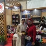 Stan Dekranasda Sulsel Pamerkan Songko Bone hingga Serat Lontar di HUT Dekranas ke-45 di Balikpapan