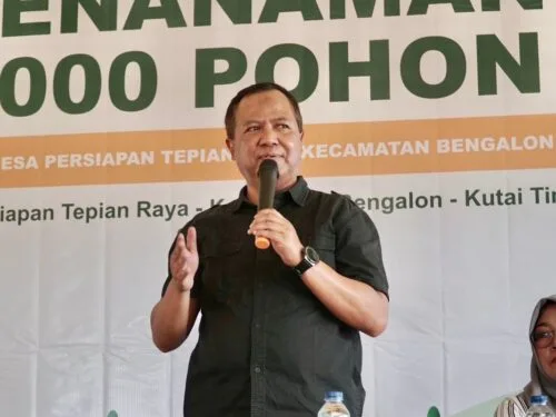 WhatsApp Image 2025 07 12 at 16.31.16 Setahun Program SLV Apical Group di Kutim, 459 Petani Terlatih, 30 Ribu Pohon Ditanam, 88 STDB Diserahkan PROKALTIM