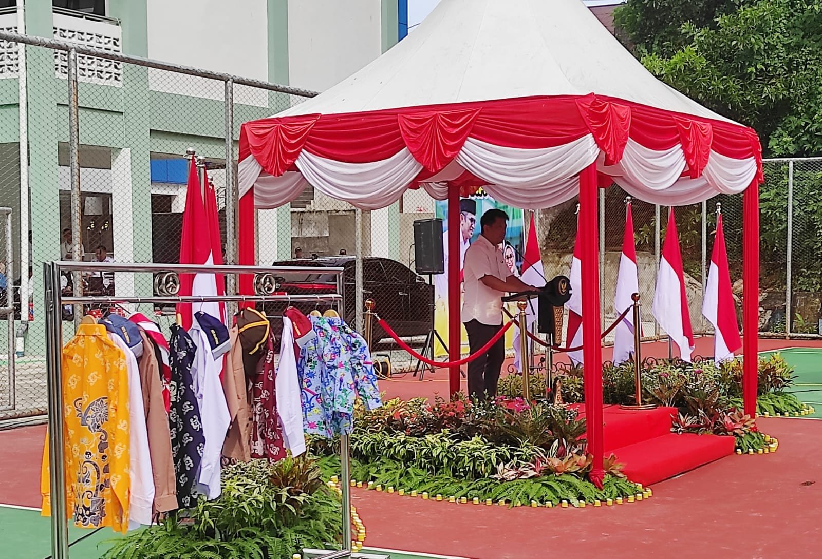 WhatsApp Image 2025 07 16 at 17.06.23 Pendidikan Merata! Seragam Gratis untuk 92 Ribu Siswa Balikpapan PROKALTIM