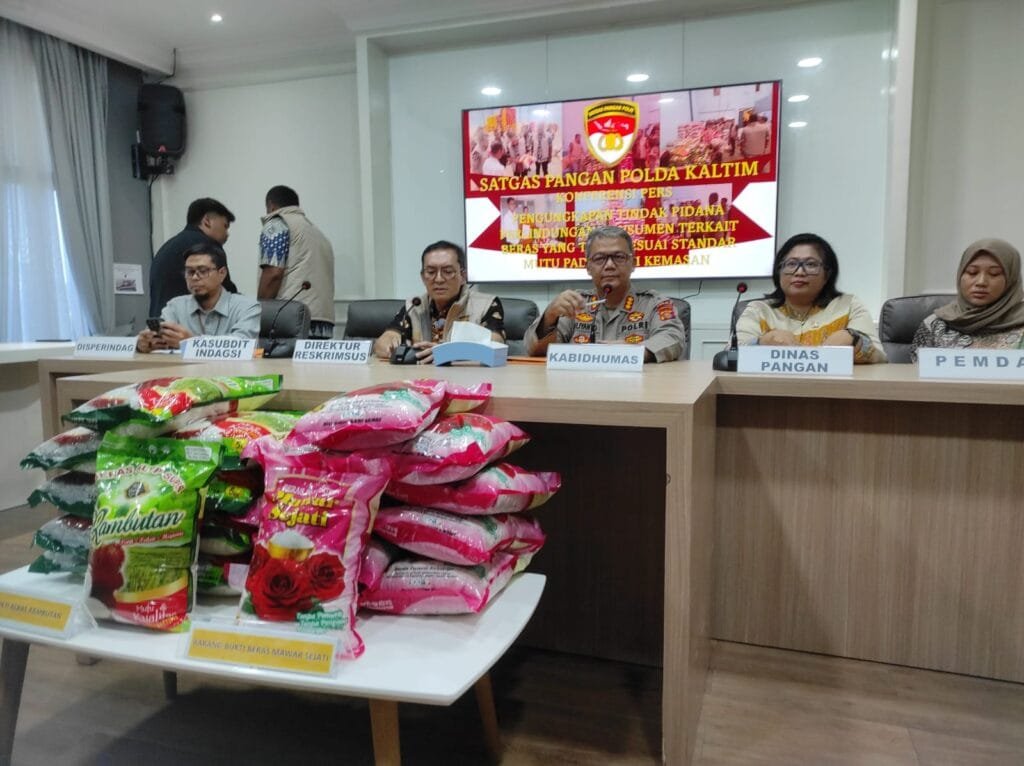 WhatsApp Image 2025 07 25 at 20.46.40 Polda Kaltim Grebek Gudang Beras “Premium” Abal-abal di Balikpapan! PROKALTIM