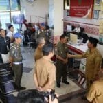 Perbaiki Layanan dan Disiplin Pegawai, Wakil Bupati Waris Muin Sidak ke OPD