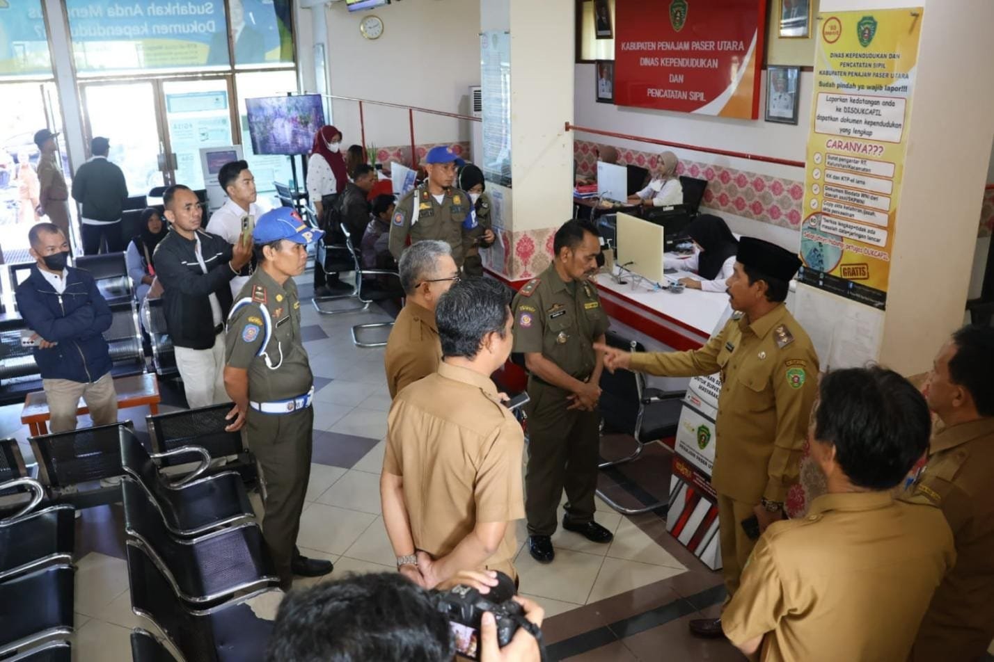 Picture1 Perbaiki Layanan dan Disiplin Pegawai, Wakil Bupati Waris Muin Sidak ke OPD PROKALTIM
