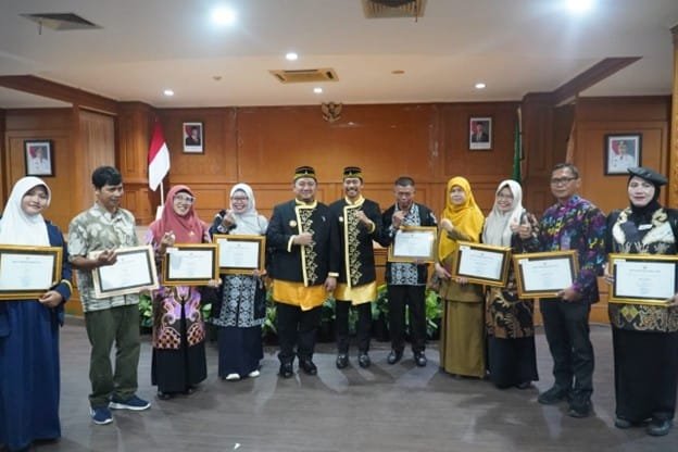 HUT Kabupaten ke 23, Pemkab Berikan 300 Penghargaan ke Masyarakat