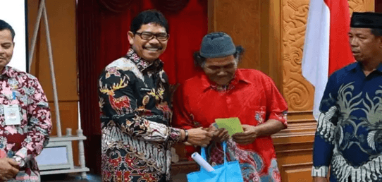 Pemkab PPU Salurkan Bantuan Kepada 15 Ribu Pekerja Rentan lewat BPJS Ketenagakerjaan