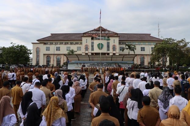 Hari Pertama Masuk Kerja Pasca Lebaran, Pemkab PPU Gelar Apel Gabungan