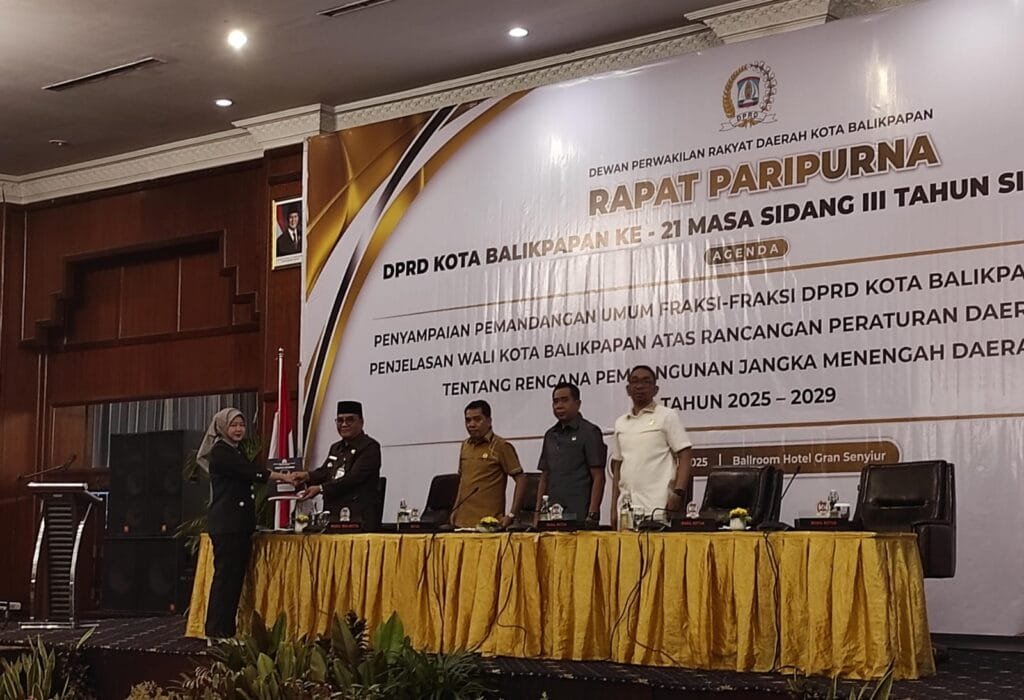 WhatsApp Image 2025 07 31 at 17.24.17 Fraksi Nasdem DPRD Kota Balikpapan Sampaikan Pandangan atas Nota Penjelasan Wali Kota terkait RPJMD 2025-2029 PROKALTIM