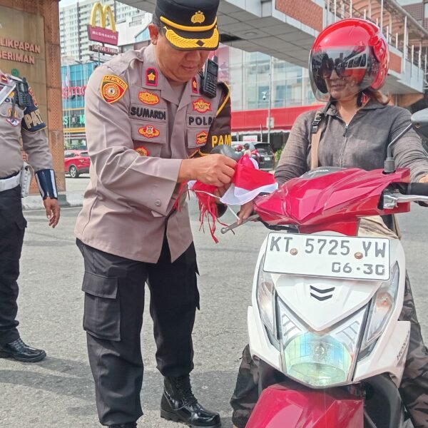 Sambut HUT RI ke-80, Kapolresta Balikpapan Bagikan 2.000&hellip;