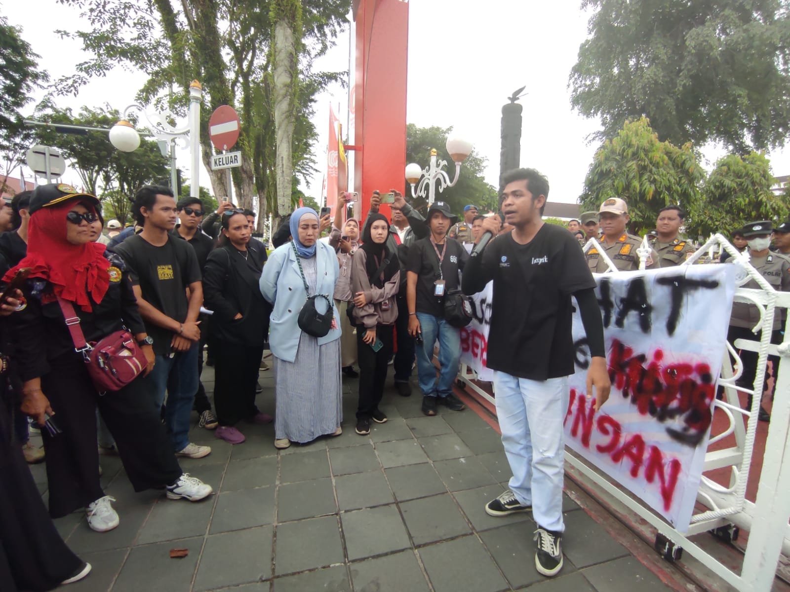 WhatsApp Image 2025 08 25 at 19.14.42 Aliansi Balikpapan Melawan Unjuk Rasa, Lima Masalah Kota Jadi Titik Ledak Aksi Protes PROKALTIM