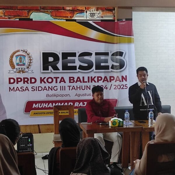 Warga Padati Anggota DPRD, Reses Raja Siraj, Aspirasi&hellip;