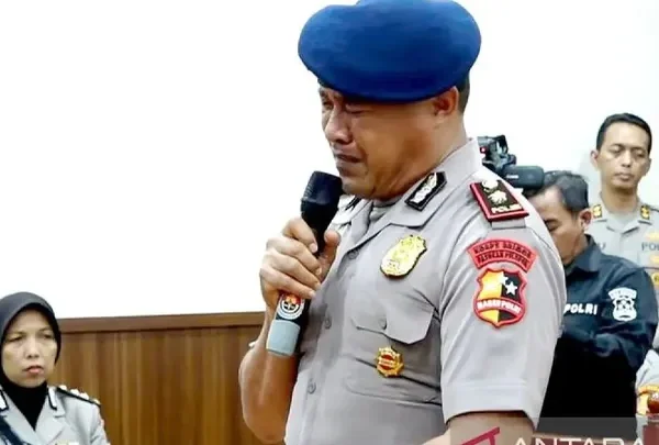 Terbukti Tabrak Affan hingga Tewas, Kompol Cosmas Menangis&hellip;