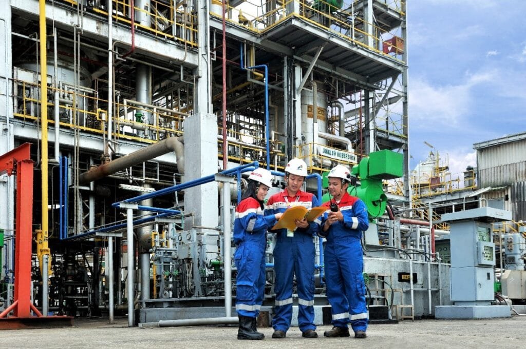 DPR Kebijakan Impor BBM Satu Pintu Lewat Pertamina Bertentangan dengan UU Migas DPR: Kebijakan Impor BBM Satu Pintu Lewat Pertamina Bertentangan dengan UU Migas PROKALTIM