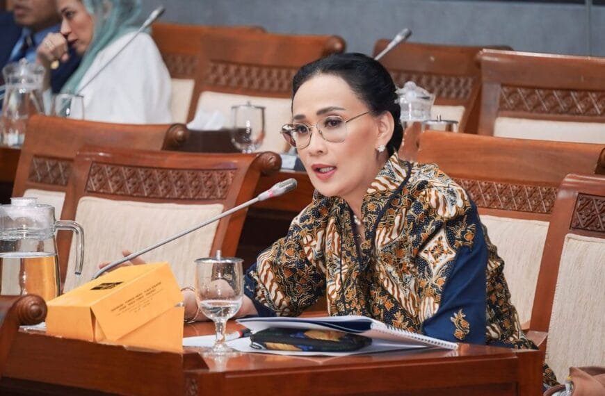 Kecam Serangan Militer Israel ke Gaza, Amelia Anggraini Desal Kemenlu RI mengambil langkah diplomasi aktif