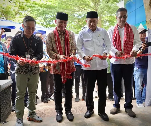 Menkop Resmikan Operasionalisasi Kopdes Merah Putih Girimukti