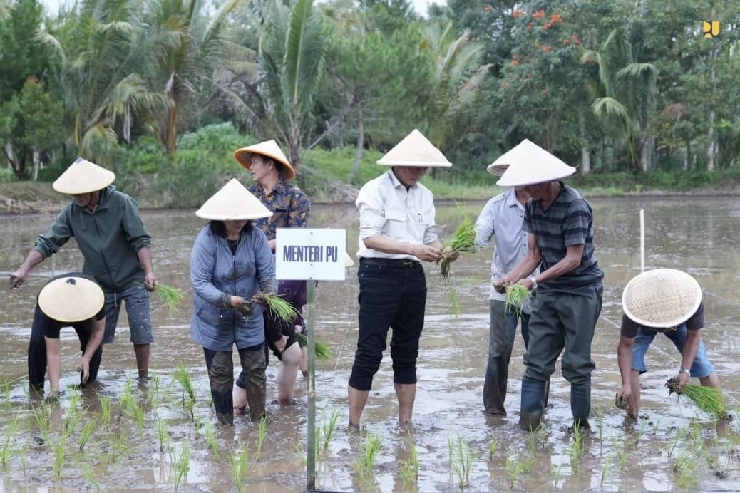 Rehabilitasi Jaringan Irigasi Air Tanah di Minahasa Menteri PU Dukung Produksi Pangan Nasional Rehabilitasi Jaringan Irigasi Air Tanah di Minahasa, Menteri PU: Dukung Produksi Pangan Nasional PROKALTIM