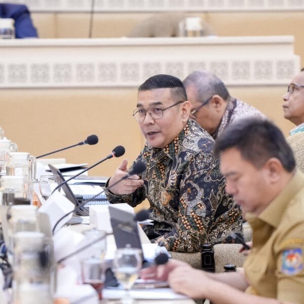 Wamen Ossy Apresiasi Dukungan Komisi II DPR RI&hellip;