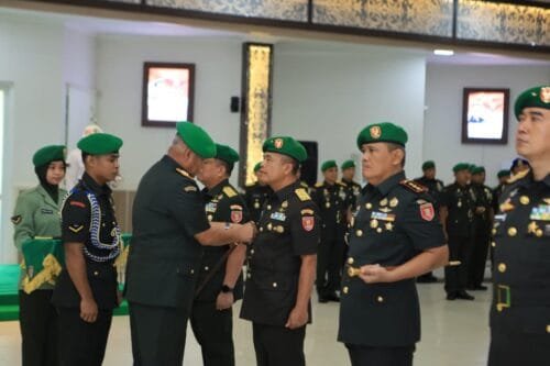 WhatsApp Image 2025 09 17 at 11.57.38 Kodam VI/Mulawarman Sambut Pejabat Baru, Lepas dengan Kehangatan PROKALTIM