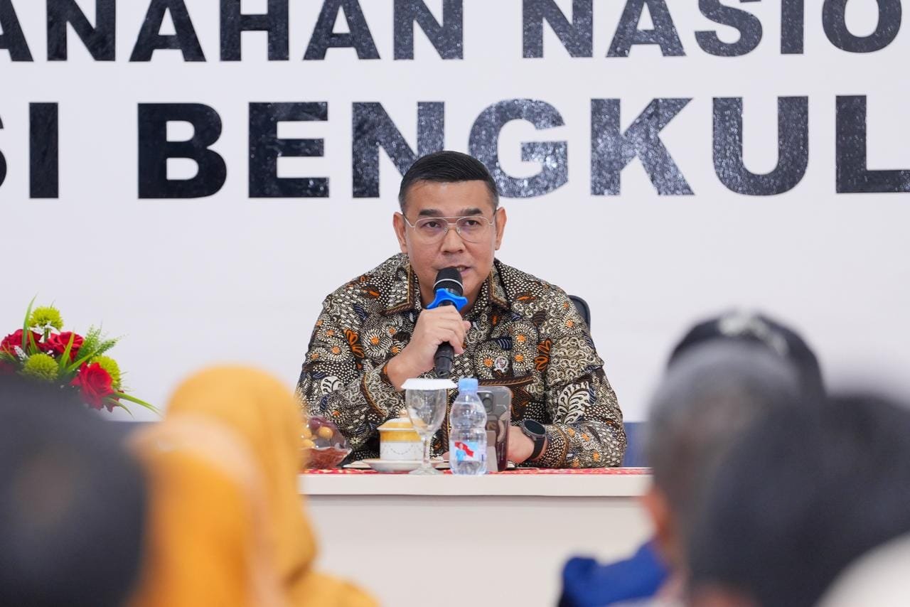 WhatsApp Image 2025 09 18 at 00.39.47 Pesan Wamen Ossy ke Jajaran Kanwil BPN Provinsi Bengkulu: Peraturan Perundangan Harus sebagai Prinsip PROKALTIM