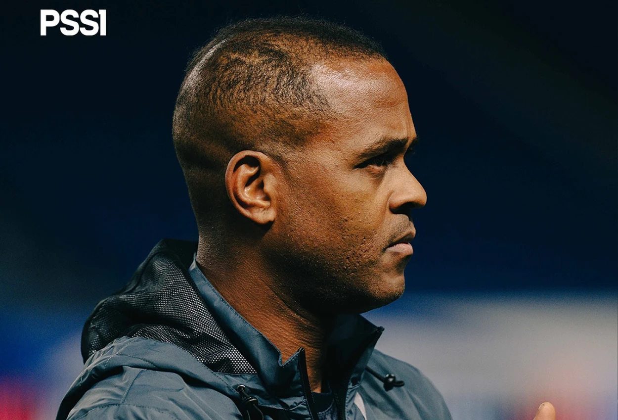 Apresiasi PSSI Pecat Kluivert Apresiasi PSSI Pecat Kluivert, DPR: Dia Gagal Hadirkan Motivasi dan Strategi Permainan PROKALTIM