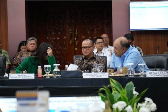 Menteri P2MI Siapkan 500 Ribu Tenaga Kerja Welder dan Hospitality Sesuai Arahan Presiden Prabowo Menteri P2MI Siapkan 500 Ribu Tenaga Kerja Welder dan Hospitality Sesuai Arahan Presiden Prabowo PROKALTIM