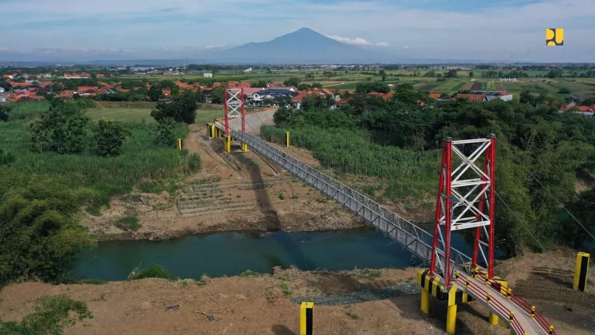 Pembangunan 43 Jembatan Gantung Tahun 2025 Pembangunan 43 Jembatan Gantung Tahun 2025, Kementerian PU: Progres Fisik Capai 81 Persen PROKALTIM