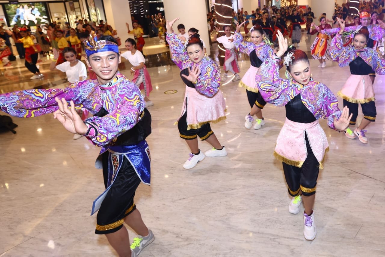 WhatsApp Image 2025 10 13 at 11.49.47 Mall Pentacity Disulap Jadi Panggung Kolosal, BEstar Raih Juara Pertama Indonesia Menari 2025 di Balikpapan PROKALTIM