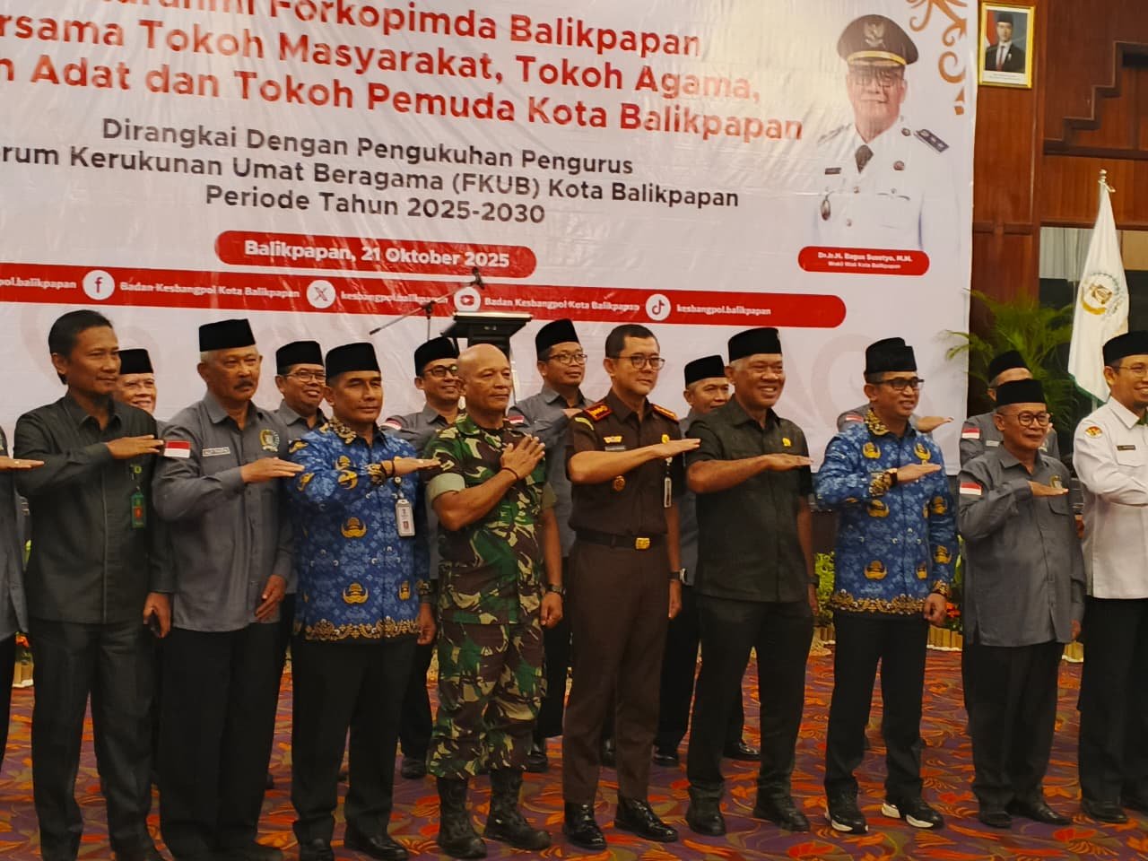 WhatsApp Image 2025 10 22 at 12.19.02 Harmoni Lintas Iman, FKUB Balikpapan Resmi Dilantik untuk Periode 2025–2030 PROKALTIM