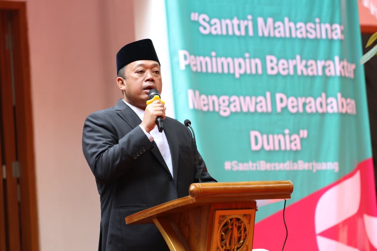 WhatsApp Image 2025 10 22 at 17.39.54 Peringati Hari Santri Nasional 2025, Menteri Nusron: Jadi Generasi yang Menyejahterakan Rakyat Indonesia PROKALTIM