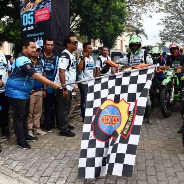 Ratusan Rider Meriahkan HUT Bhayangkara ke-79 di PPU