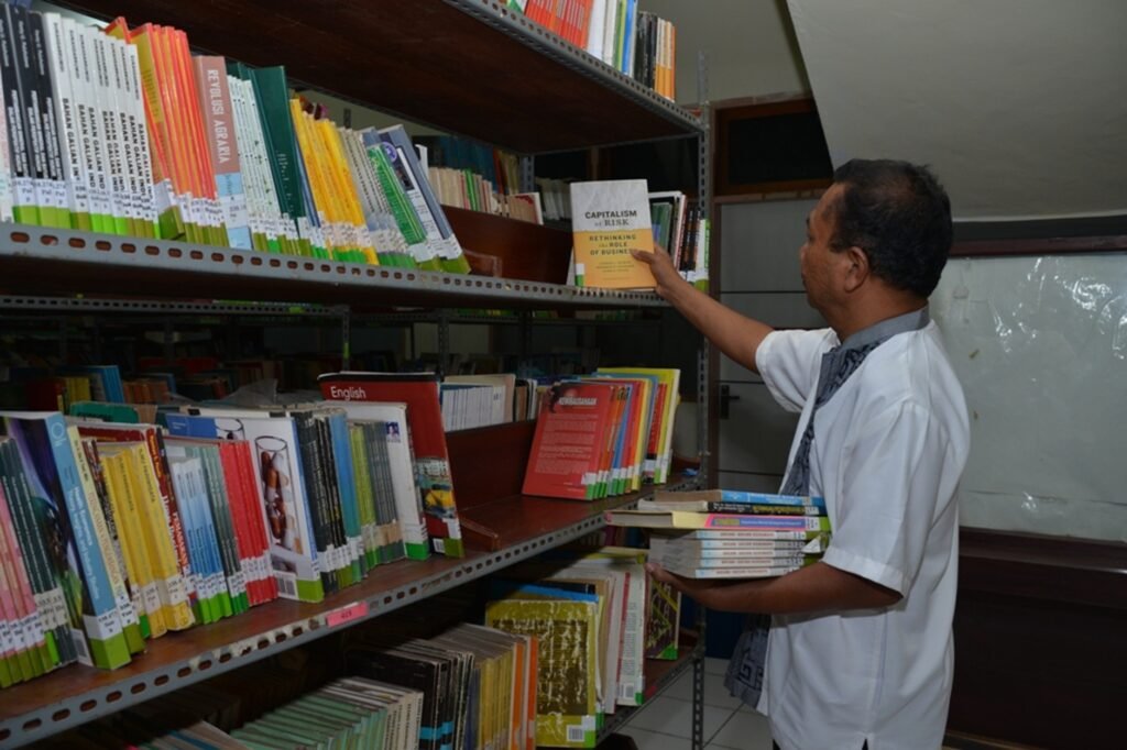 Picture17 1 15 RibuBuku Baru Bakal Tambah Koleksi Perpustakaan PPU PROKALTIM