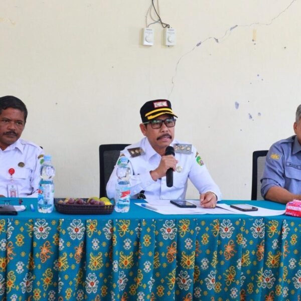 Wabup Waris Muin Tegaskan Pemda Transparan Soal Penyaluran&hellip;