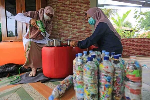 Lewat Berbagai Lomba, Upaya DLH Dorong Bank Sampah&hellip;
