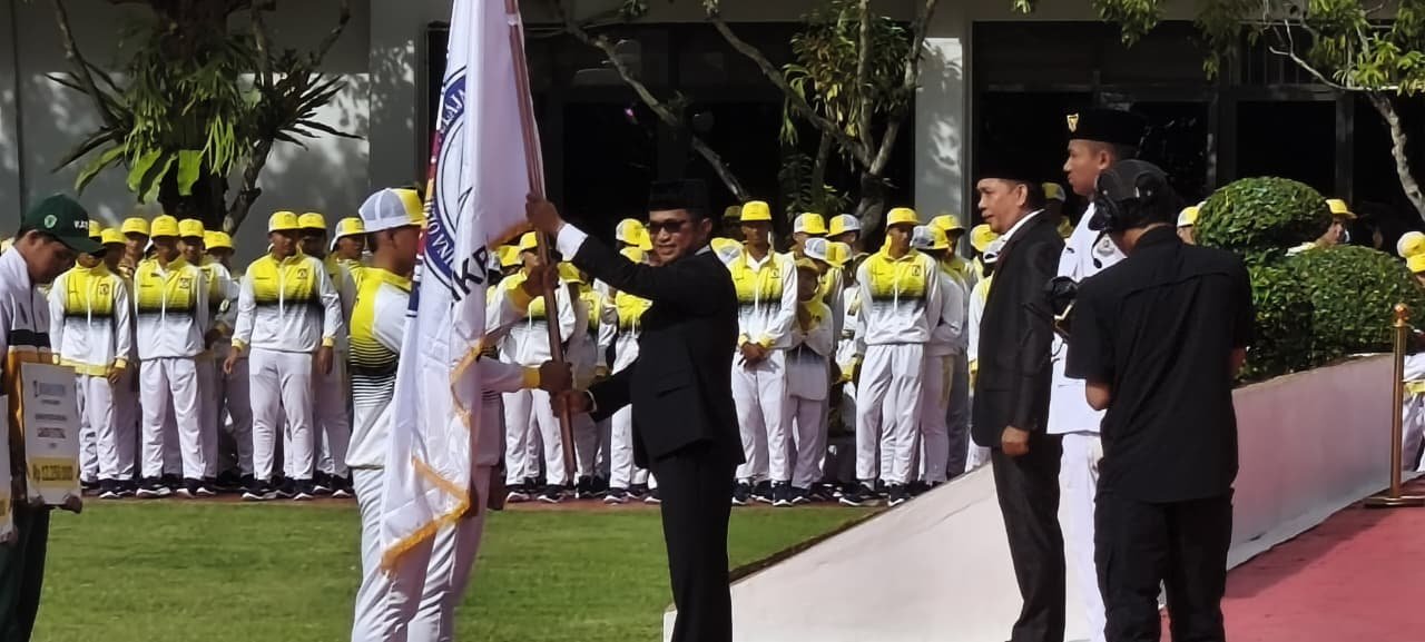 WhatsApp Image 2025 11 12 at 09.04.34 Balikpapan Salurkan Bantuan Sosial, Wali Kota Ajak Warga Teladani Semangat Pahlawan PROKALTIM