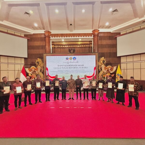 Serahkan Sertipikat di Bali, Menteri Nusron Ungkap Manfaat&hellip;