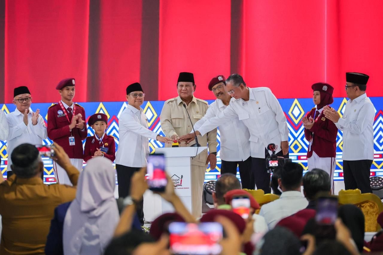 WhatsApp Image 2026 01 12 at 21.58.36 Ikuti Peluncuran 166 Sekolah Rakyat, Wamen Ossy: Setiap Anak Indonesia Berhak atas Pendidikan yang Layak PROKALTIM