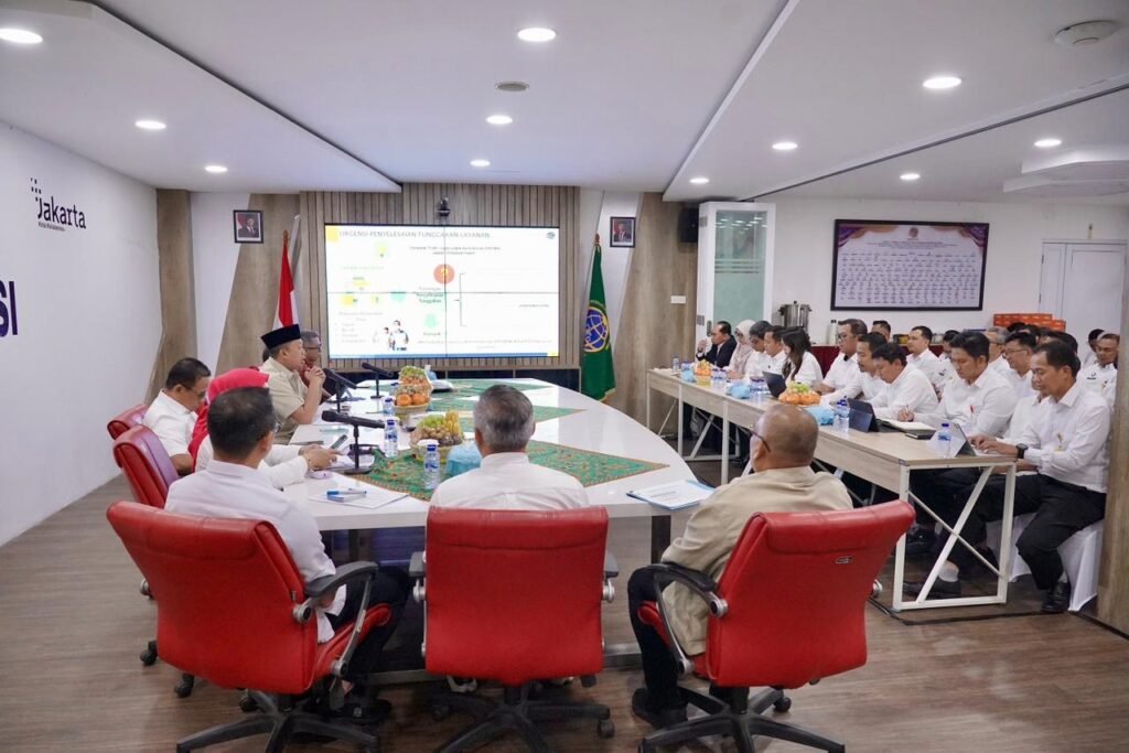 WhatsApp Image 2026 01 14 at 11.56.03 Menteri Nusron Ajak Pegawai Berkomitmen Bersama Tingkatkan Layanan Pertanahan PROKALTIM