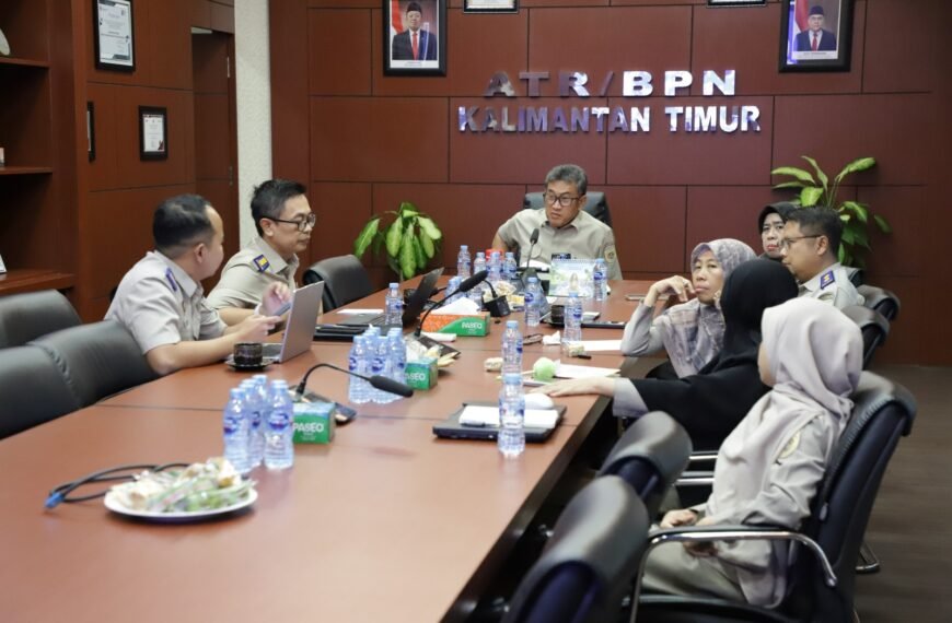 Kakanwil BPN Provinsi Kaltim Ikuti Rapat&hellip;