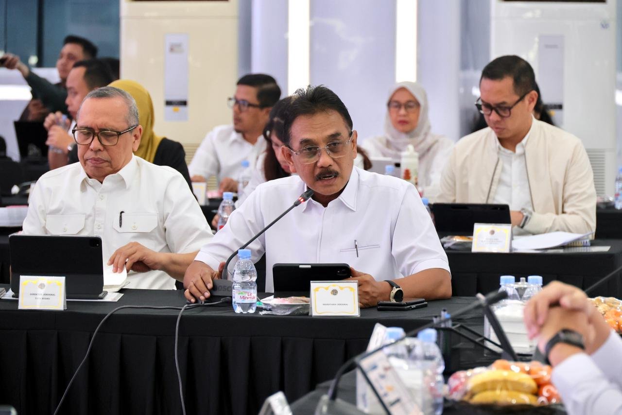 WhatsApp Image 2026 01 15 at 15.42.07 Catatkan Capaian Positif, Sekjen ATR/BPN Paparkan Realisasi Program Pertanahan 2025 Mayoritas di Atas 100 Persen PROKALTIM