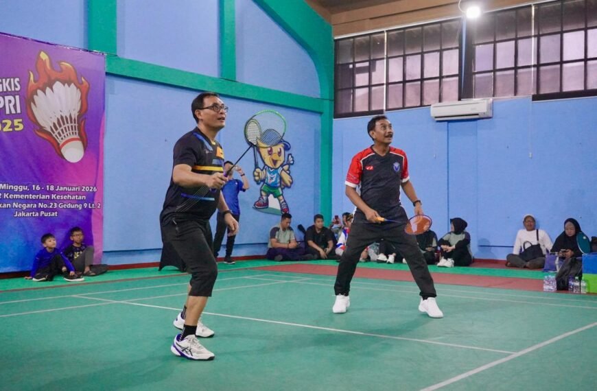 Sekjen ATR/BPN Ikuti Laga Eksibisi Pembukaan Kejuaraan Bulutangkis&hellip;