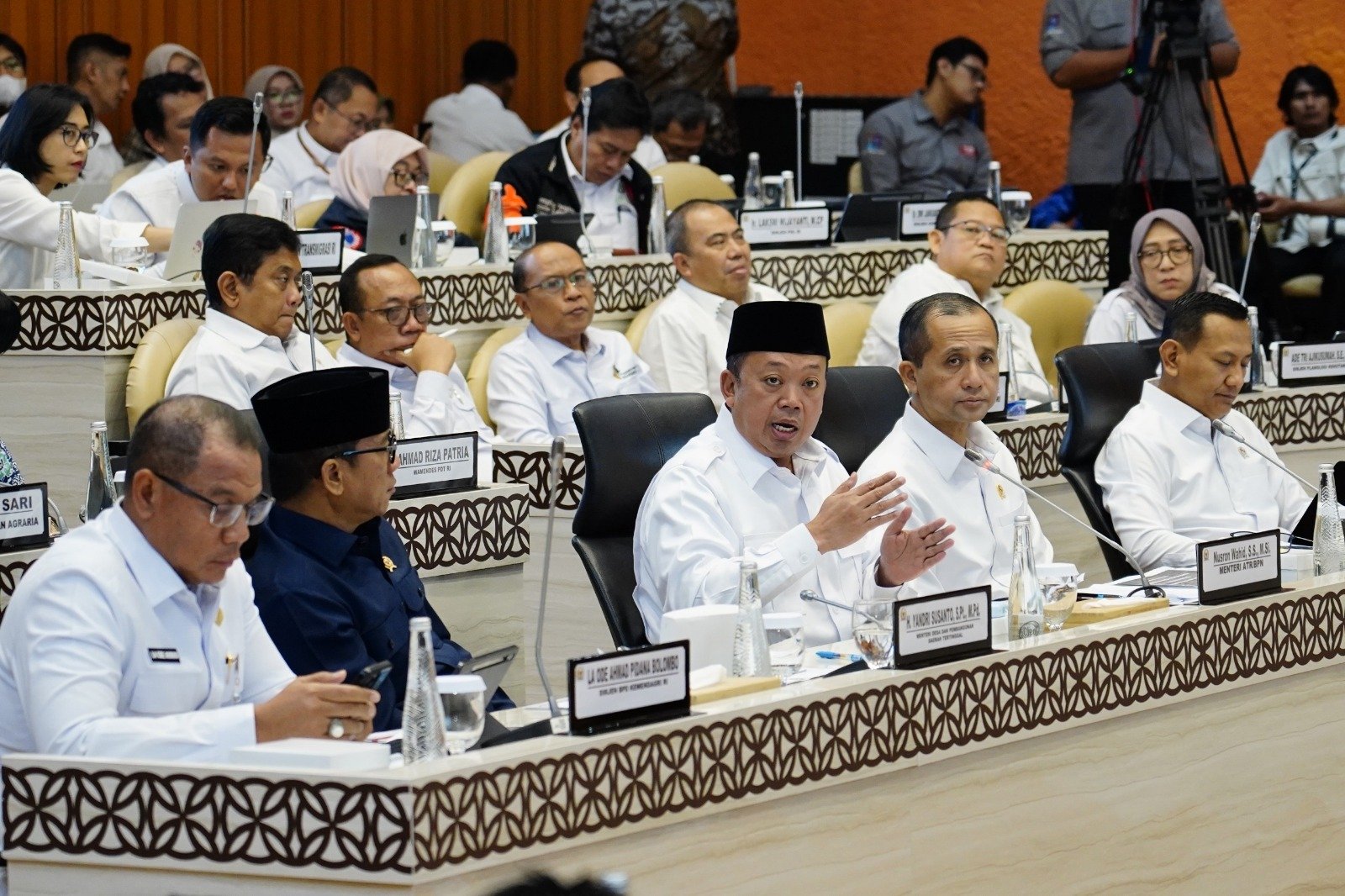 WhatsApp Image 2026 01 22 at 13.36.36 Bahas Penyelesaian Permasalahan Tanah dalam Kawasan Hutan Bersama Tim Pansus DPR RI, Menteri Nusron: Tak Terlepas dari Reforma Agraria PROKALTIM