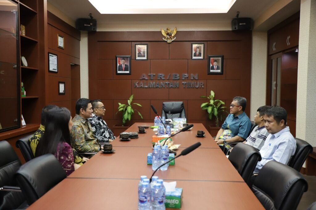 WhatsApp Image 2026 02 01 at 11.28.13 Bangun Kolaborasi Lintas Sektor, Kanwil BPN Provinsi Kaltim Terima Kunjungan Kantor Imigrasi Samarinda PROKALTIM