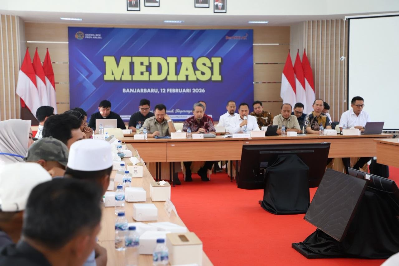 WhatsApp Image 2026 02 15 at 09.40.17 Percepat Penyelesaian Kasus Tanah Transmigrasi di Kalsel, Kementerian ATR/BPN Pimpin Mediasi Bahas Nilai Ganti Rugi PROKALTIM